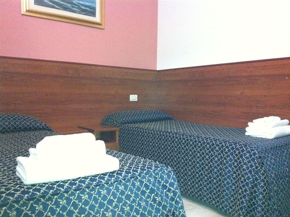 Hotel Aurelia Milano Centrale מראה חיצוני תמונה
