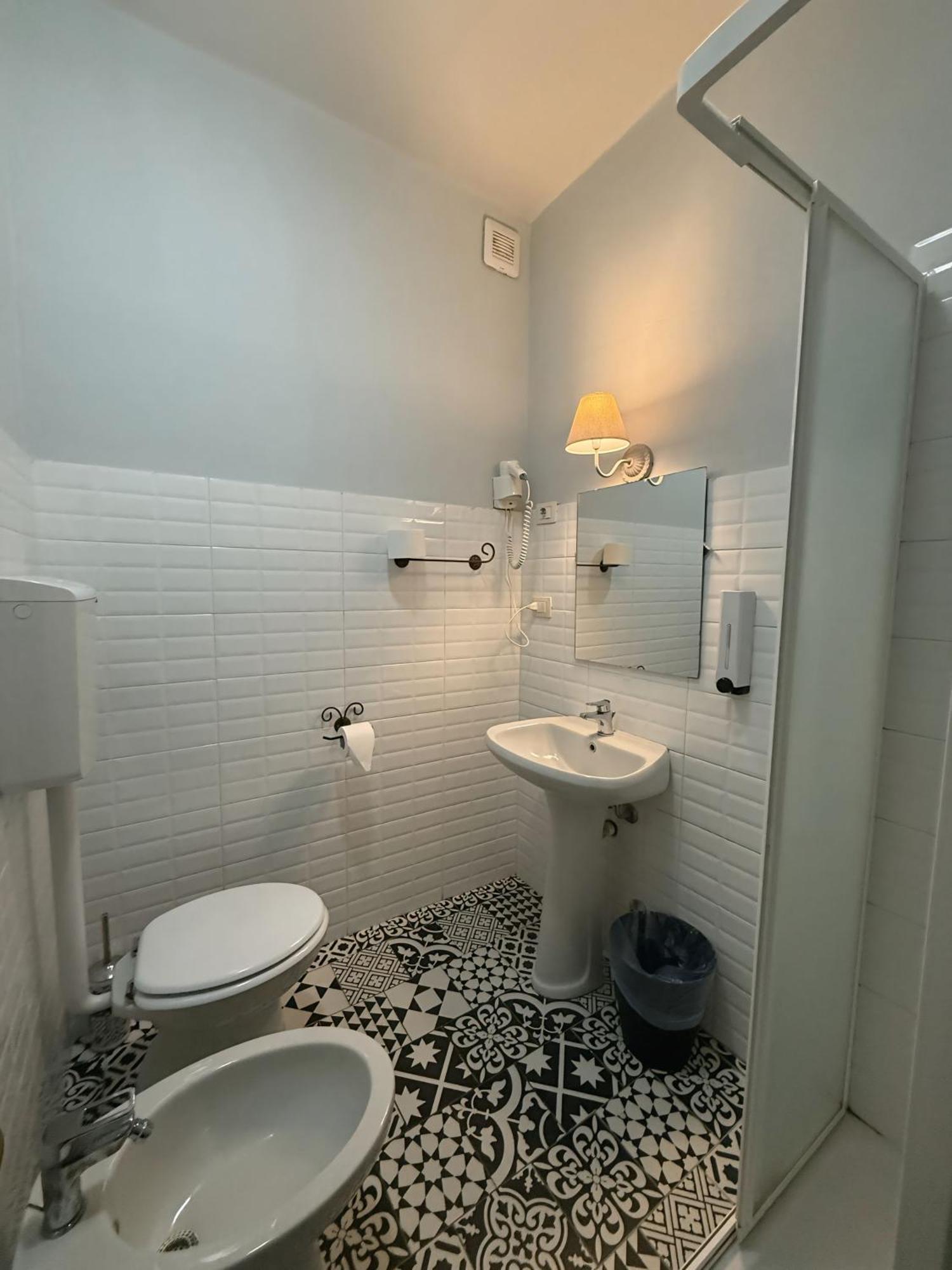 Hotel Aurelia Milano Centrale מראה חיצוני תמונה