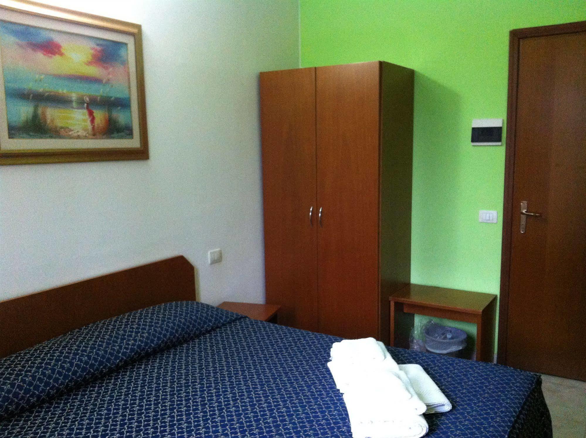 Hotel Aurelia Milano Centrale מראה חיצוני תמונה