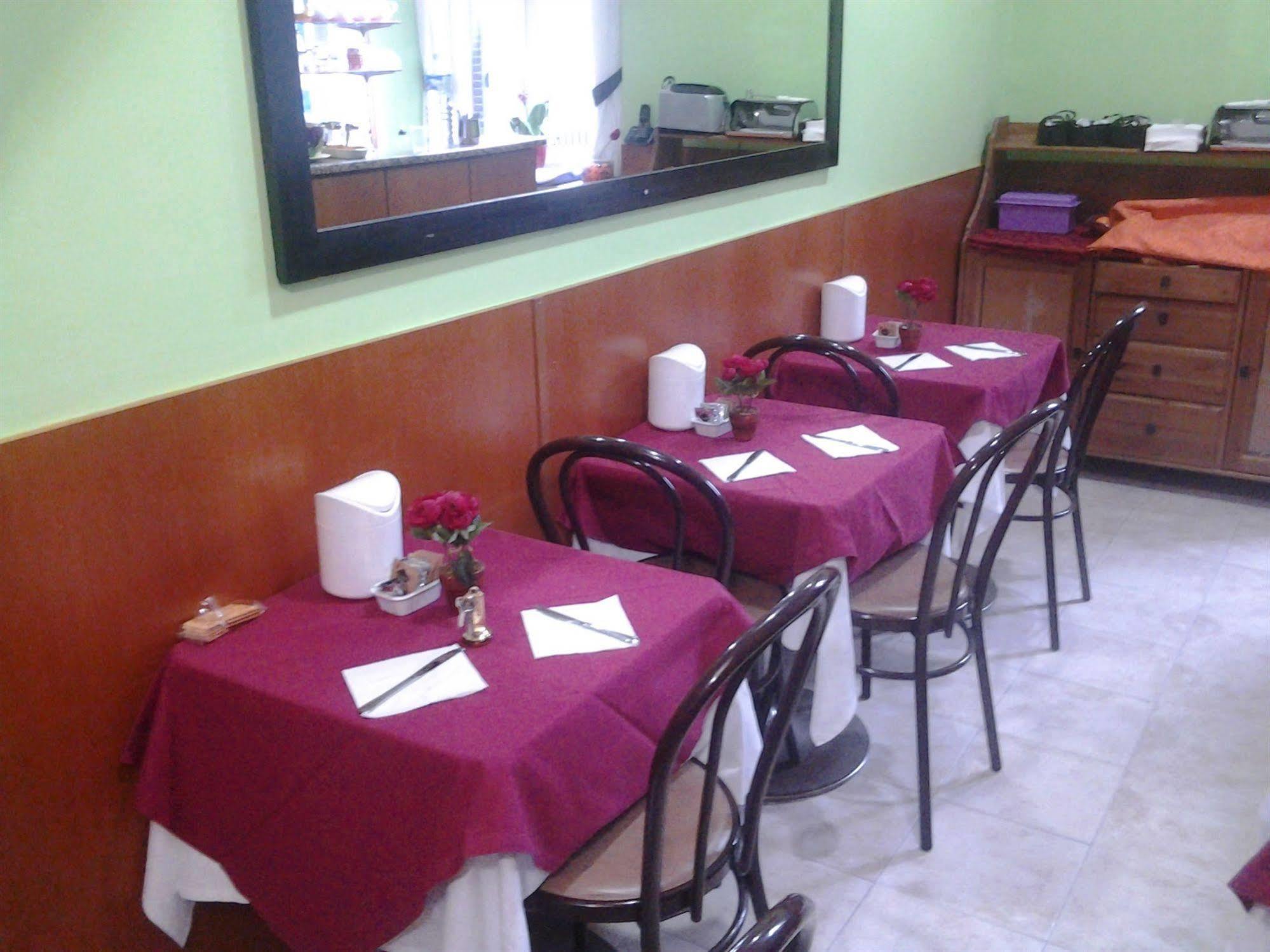 Hotel Aurelia Milano Centrale מראה חיצוני תמונה